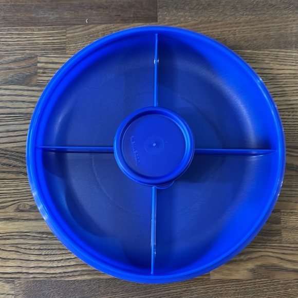 NEW Tupperware small serving tray four piece set - Picture 6 of 7